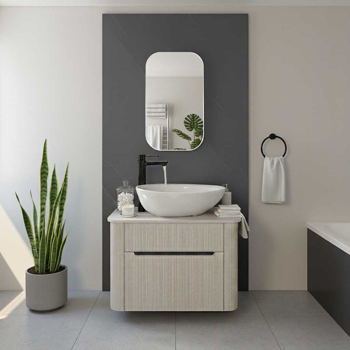 Zestaw mebli łazienkowych - szafka ryflowana pod umywalkę, kaszmirowa