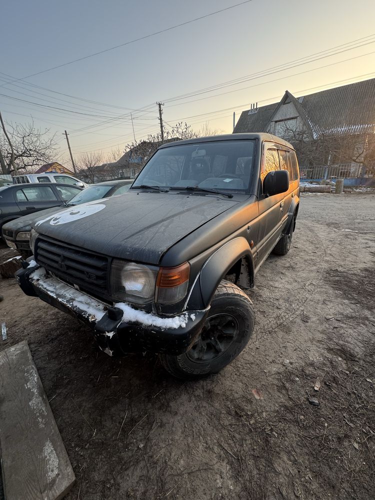 Разборка Mitsubishi Pajero  2 педжеро