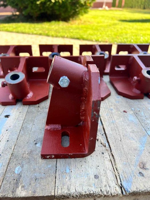 Uchwyt rolki bocznej przenośnika taśmowego Fintec/Extec/Metso/Sandvik