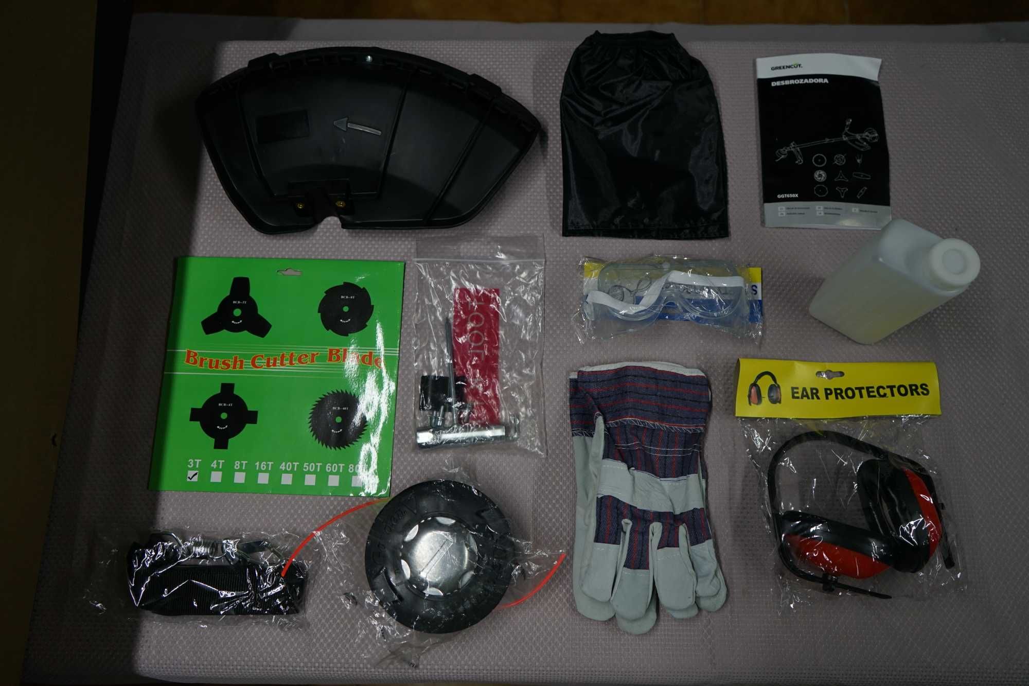 Roçadora 65cc / 4.9cv ( 3 Discos Diferentes Incluídos + Acessórios )