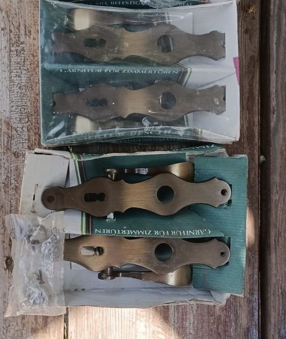 Дверні ручки, ручки до дверей