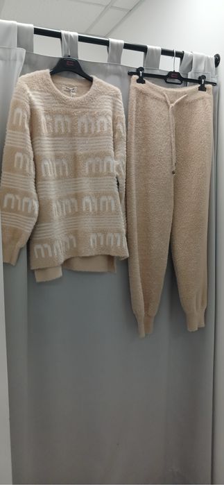 Костюми з альпаки(кофта + штани), розмір 46-50