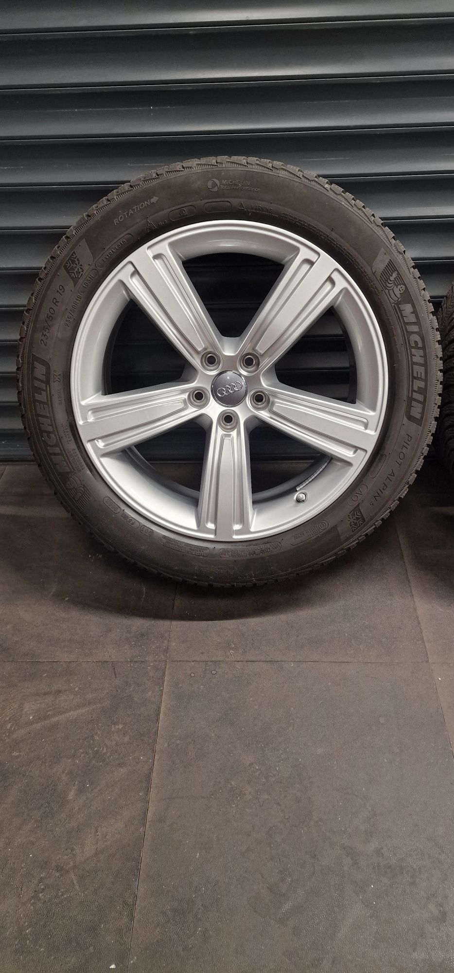 Koła zimowe AUDI A8 S8 A7 R19 Cali  Michelin 2022