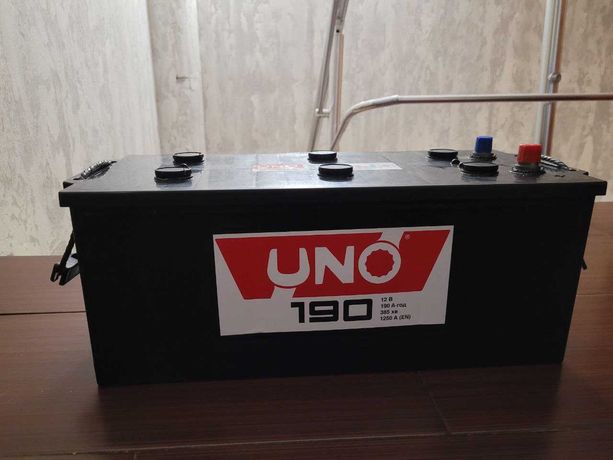 Вантажний акумулятор UNO 6CT-190Ah Аз (UNO190)