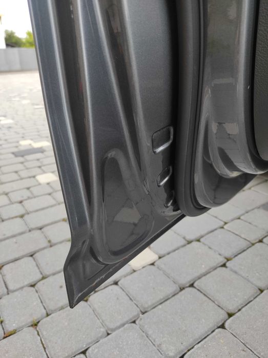 Продам автомобіль Volkswagen Touran 2004 року