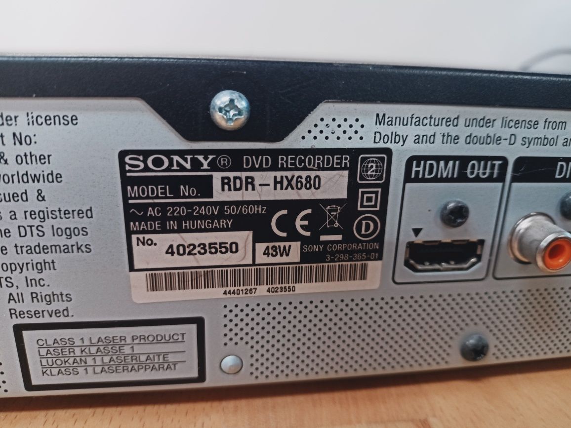 Sony DVD z nagrywarką RDR-H680.