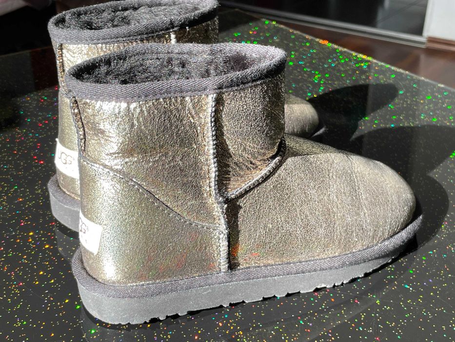 39 розмір Оригинальные Australia UGG Золотистий колір