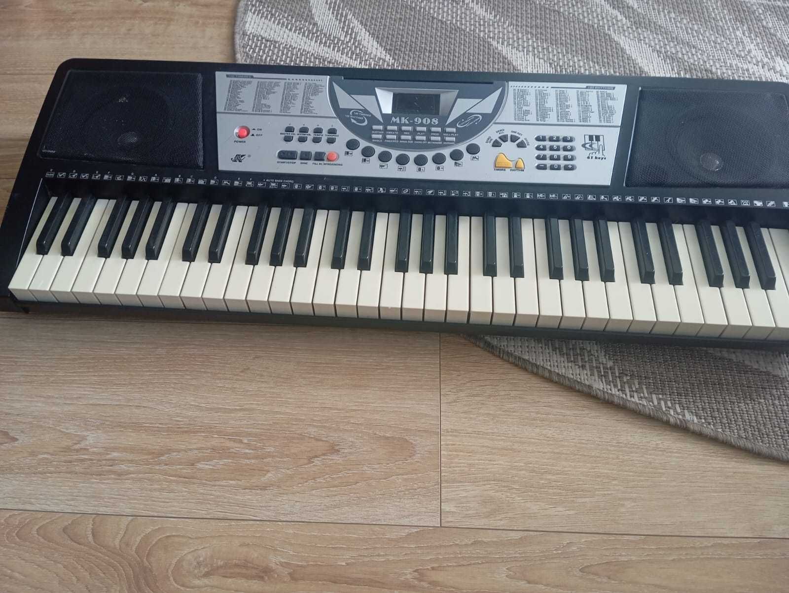 Sprzedam używany keyboard MK-908