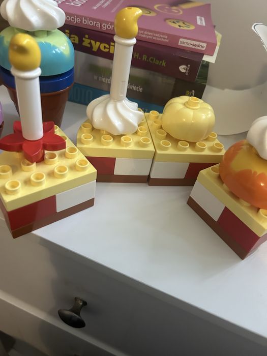 Zestaw klocków Lego duplo dla najmłodszych