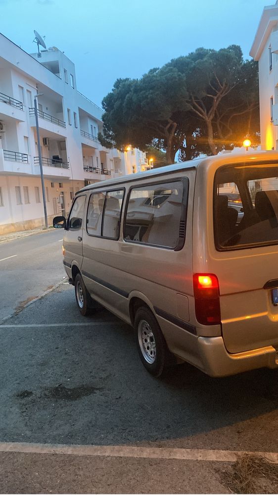 Hiace 2.4d 9lugares