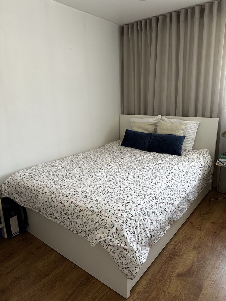 Cama de casal ikea com gavetas (colchão incluido)