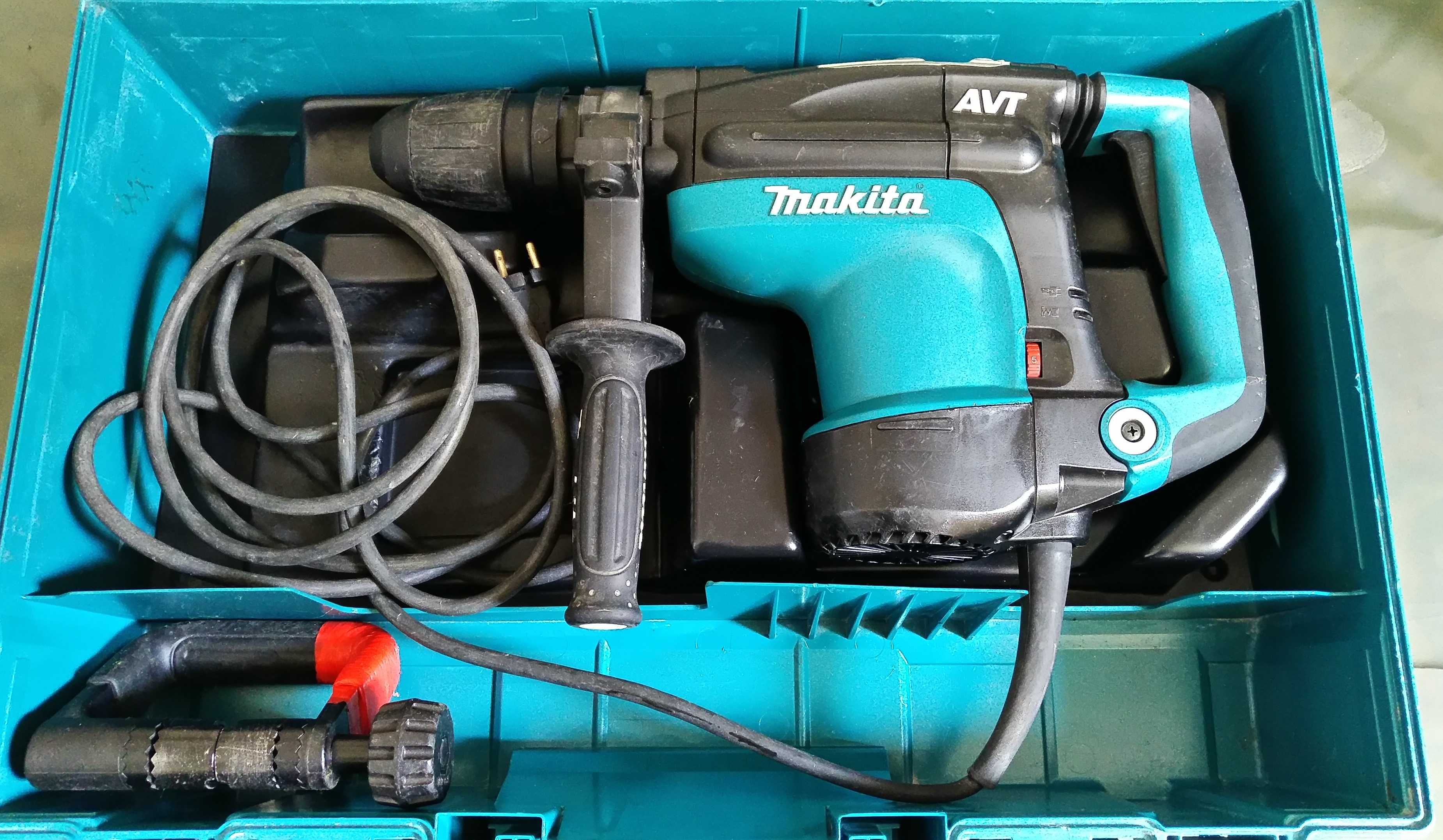 Перфоратор MAKITA HR4011C + долото HILTI