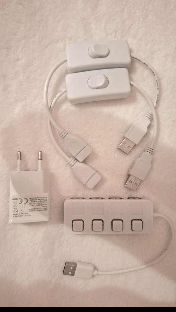 Zestaw 3 przełączników / przejściówek USB plus adapter wtyczka