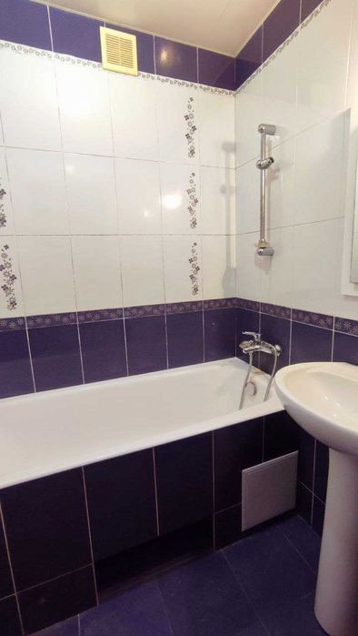 Продам 4 к квартиру ж/м Приднепровск, ул.20 лет Победы 29