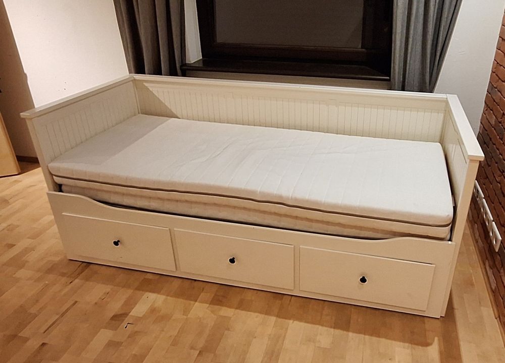 Łóżko białe Hemnes Ikea