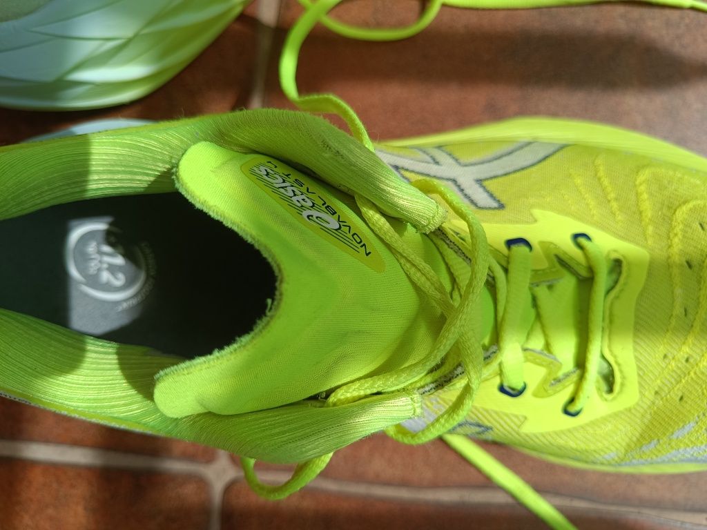Asics Novablast 4
