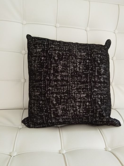 Diversas almofadas decorativas