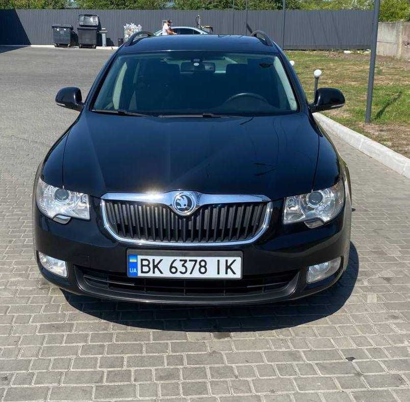 Skoda Superb 2011