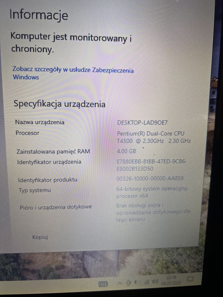 2 laptopy z ładowarkami