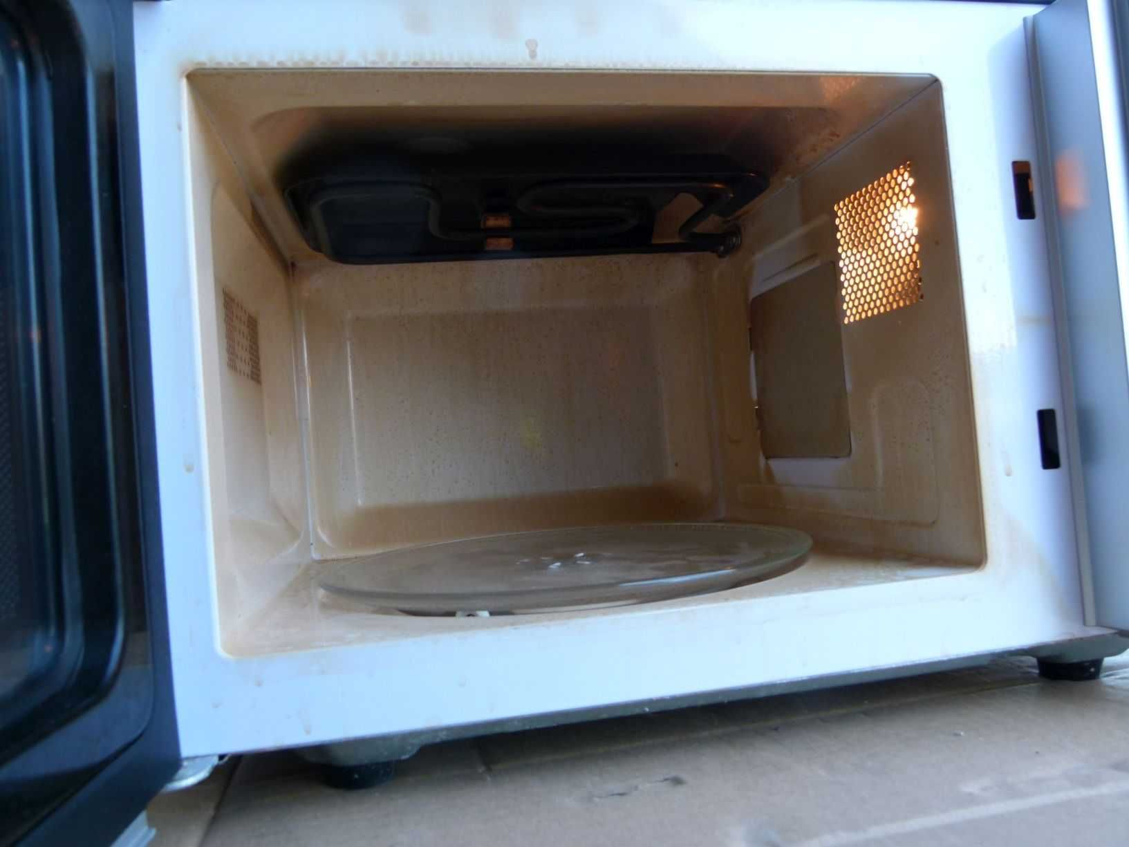 Kuchenka mikrofalowa SilverCrest SMW800 S2 grill elektronika SPRAWNA