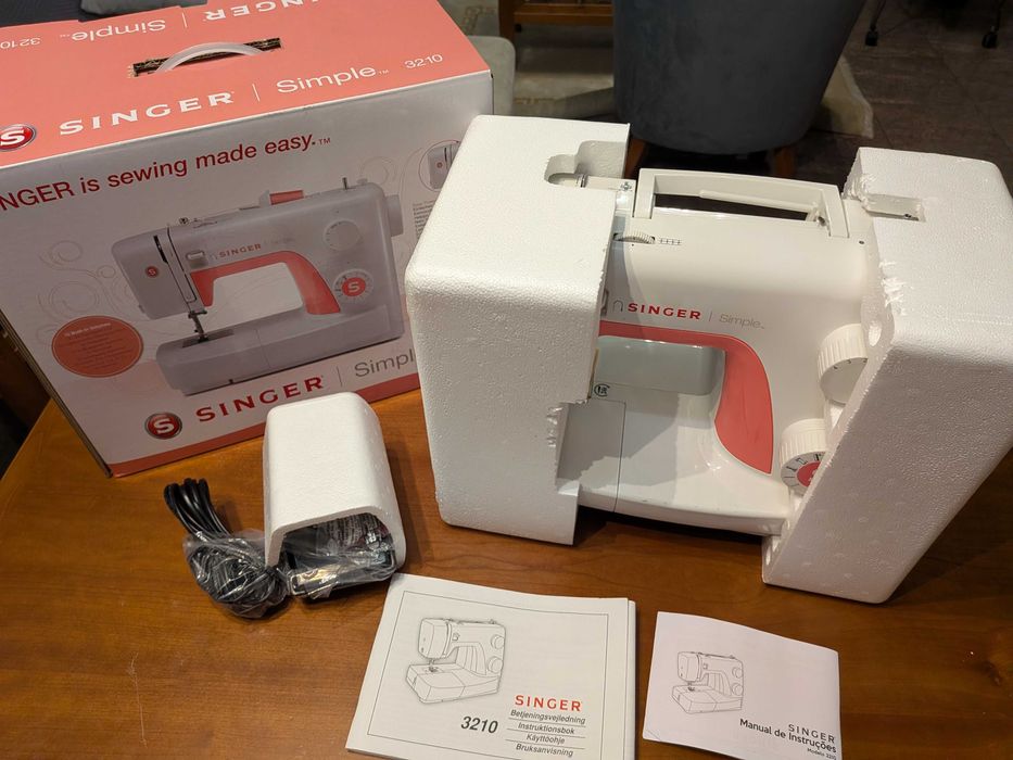 Máquina de costura Singer Simple 3210_NOVA
