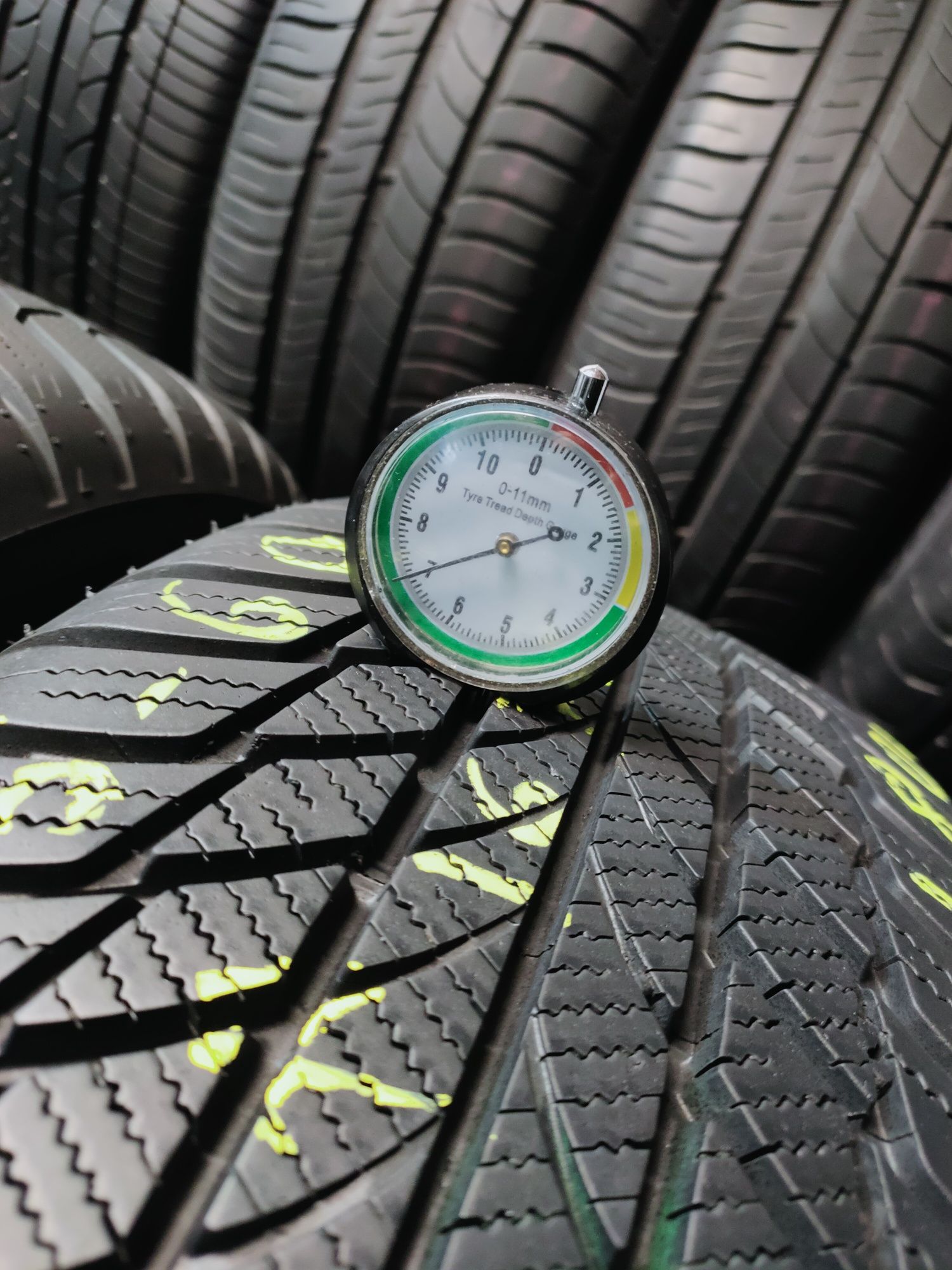 205/60R17 Bridgestone Blizzak LM001 z 2016r 7mm