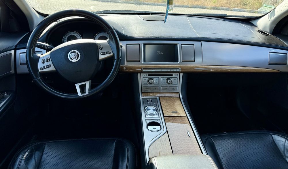Jaguar XF 2.7 gasóleo