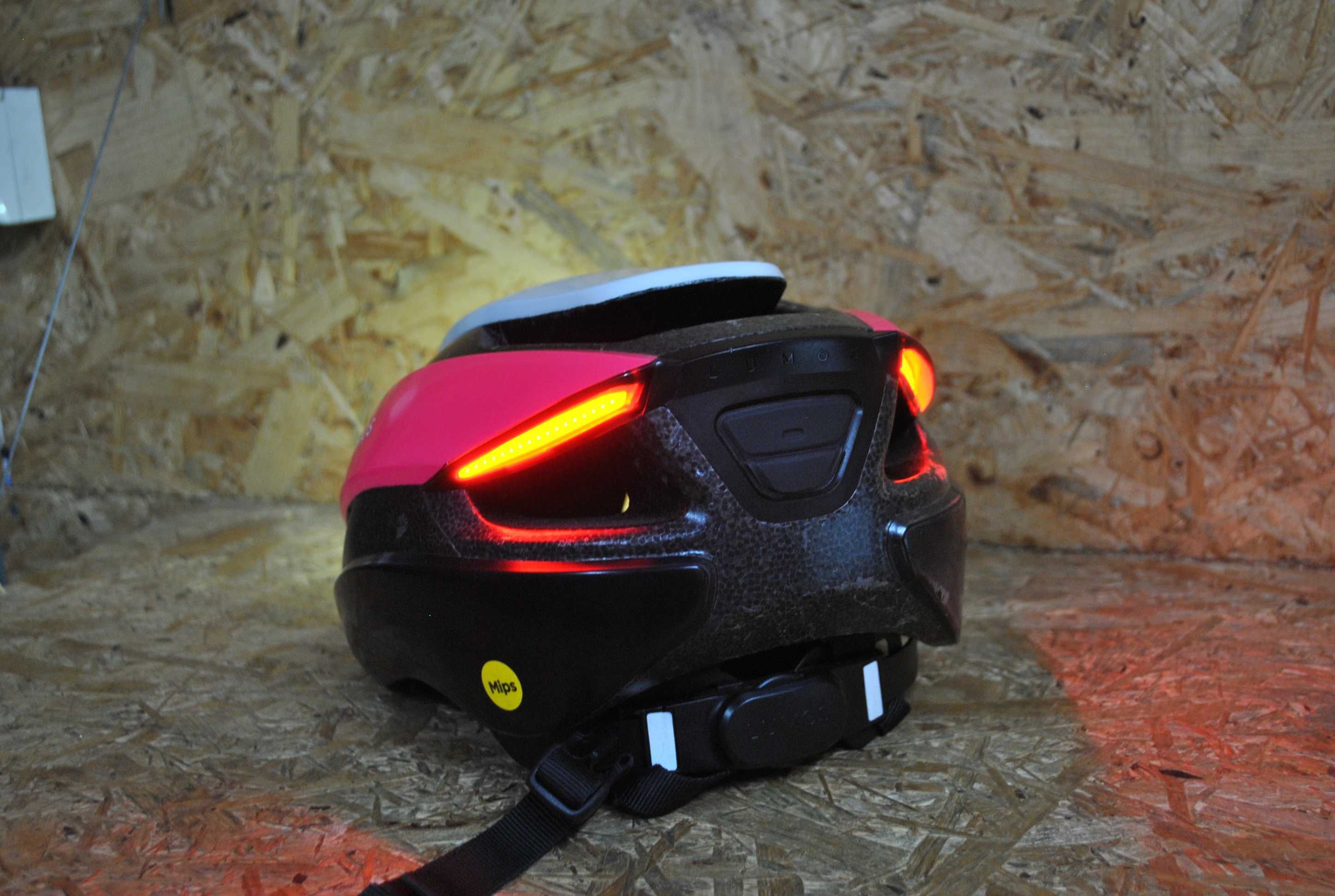 Nowy Kask LUMOS ultra mips  M/L