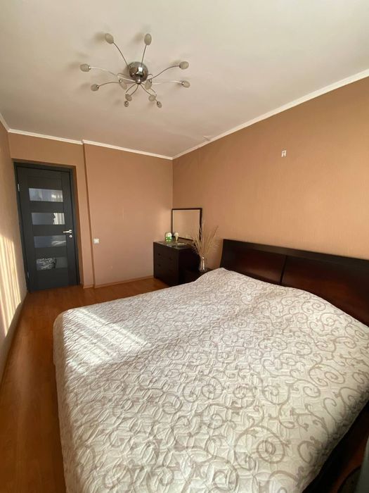 Продам 3к квартиру ул. Ю.Липы( Усенко) Левобережный -3/проспект Мира