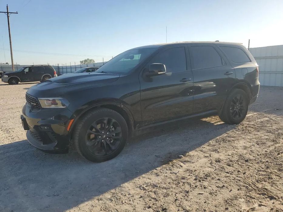 Dodge Durango z 2021 roku w transporcie do Polski