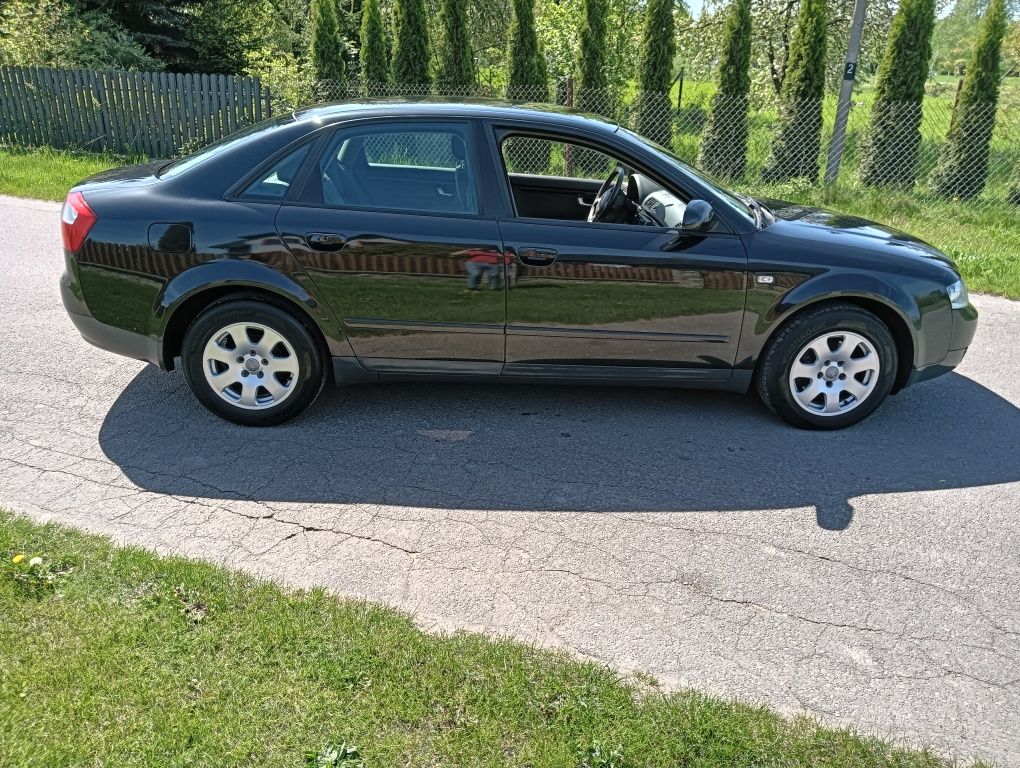 Audi a4 b6 sedan