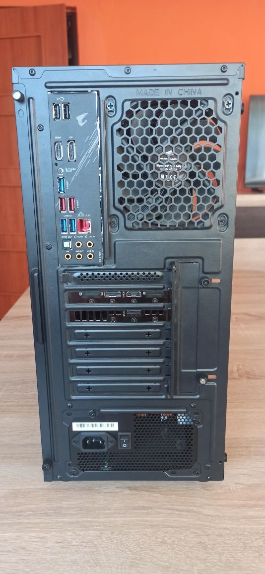 Komputer gamingowy Ryzen 7 5700x tych 3070