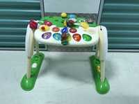 Mesa de bricadeiras para crianças