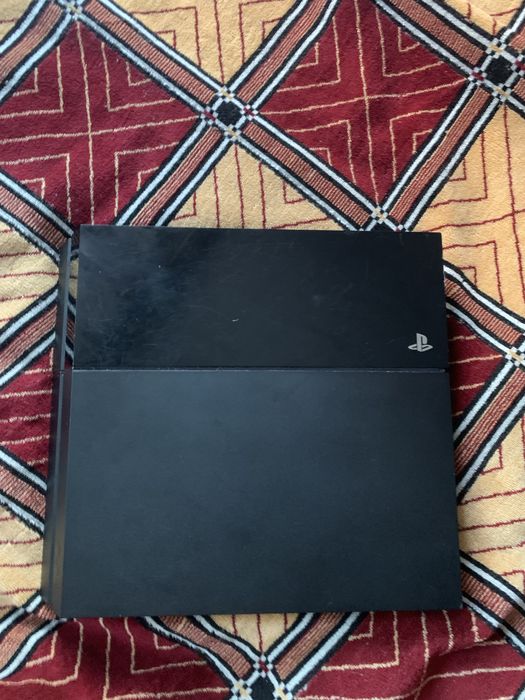 Пс 4 на 500гб в нормально состоянии