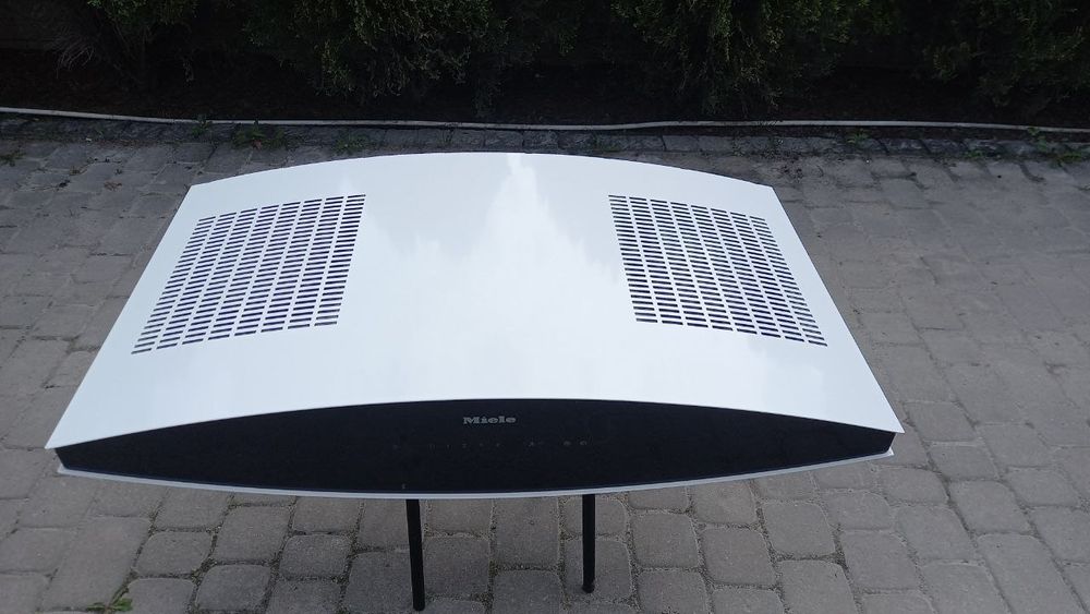 Продам витяжку miele DA 7096 W