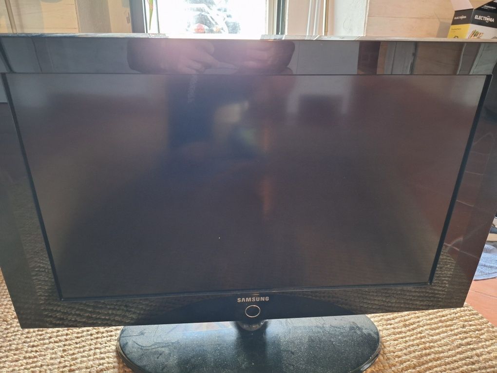 Lcd televisão usada