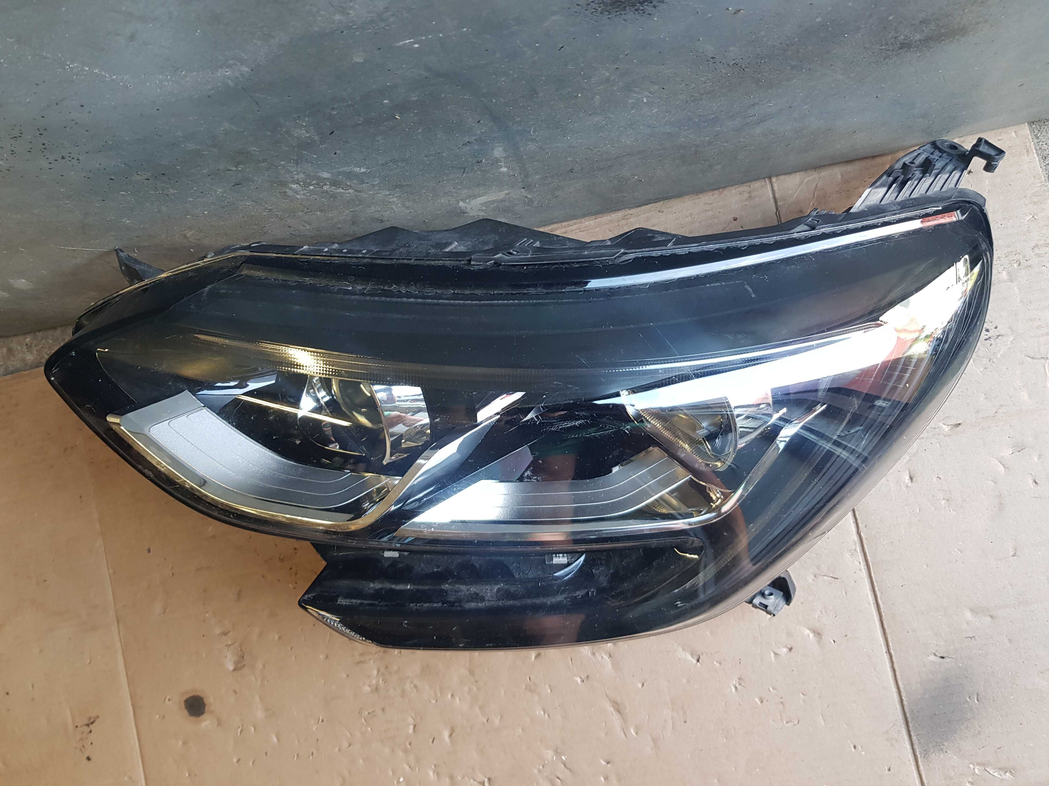 lampa przód Renault Megane 4 pełny led