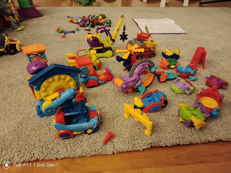 Super Zings z dodatkami.