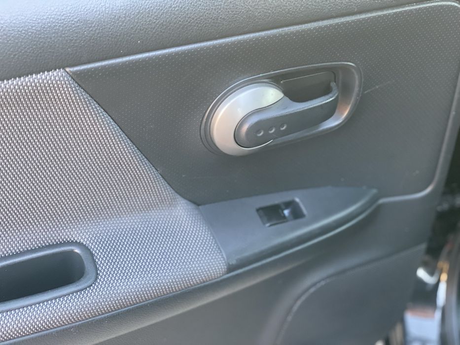 Nisan Note свіжопригнаний 1.5 дизель