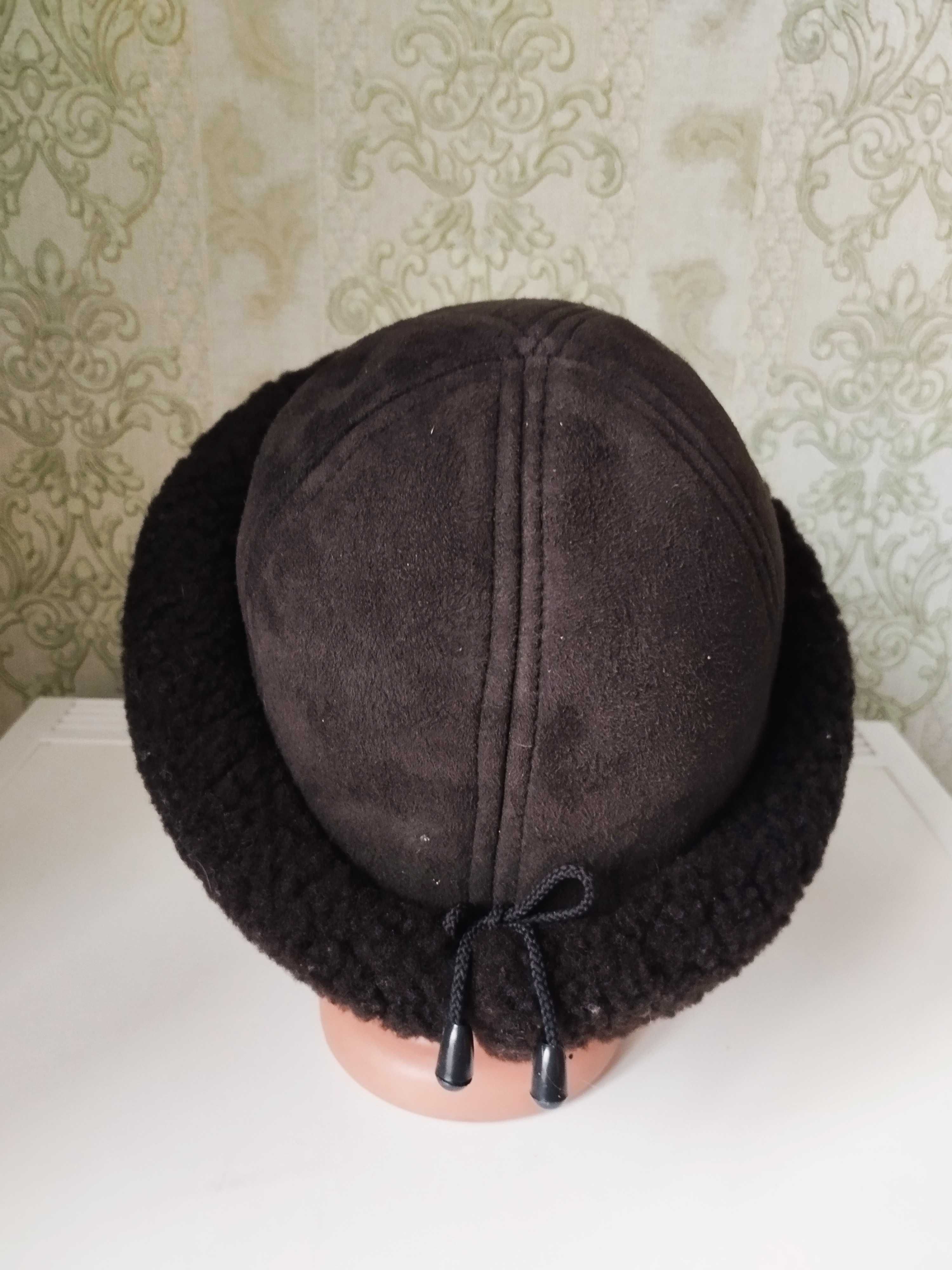 Женская зимняя шапка из натуральной овчины р. 55-57