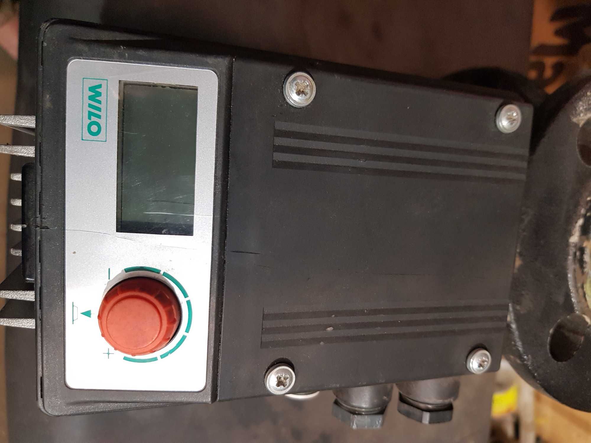 Pompy Wilo Grundfos różnej mocy, do pieca i instalacji