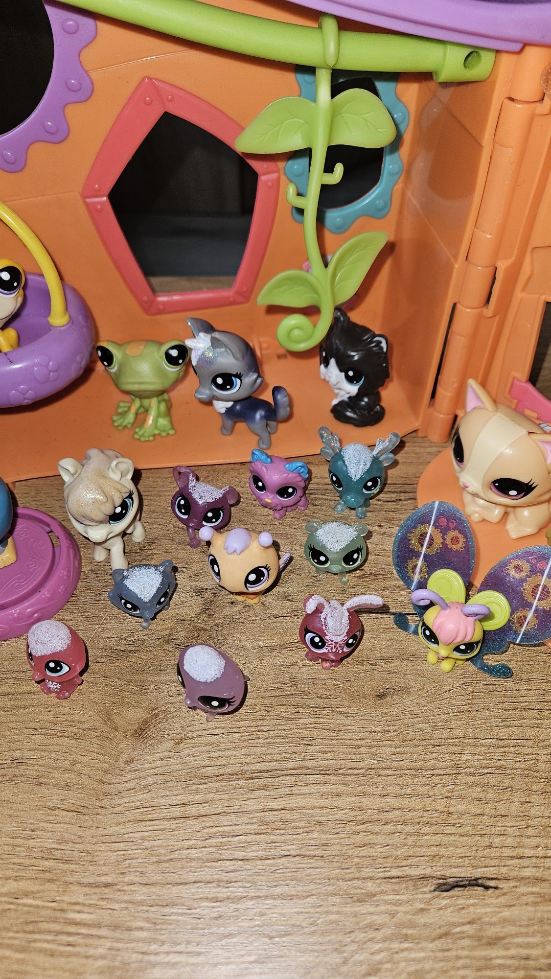Figurki i domek LPS