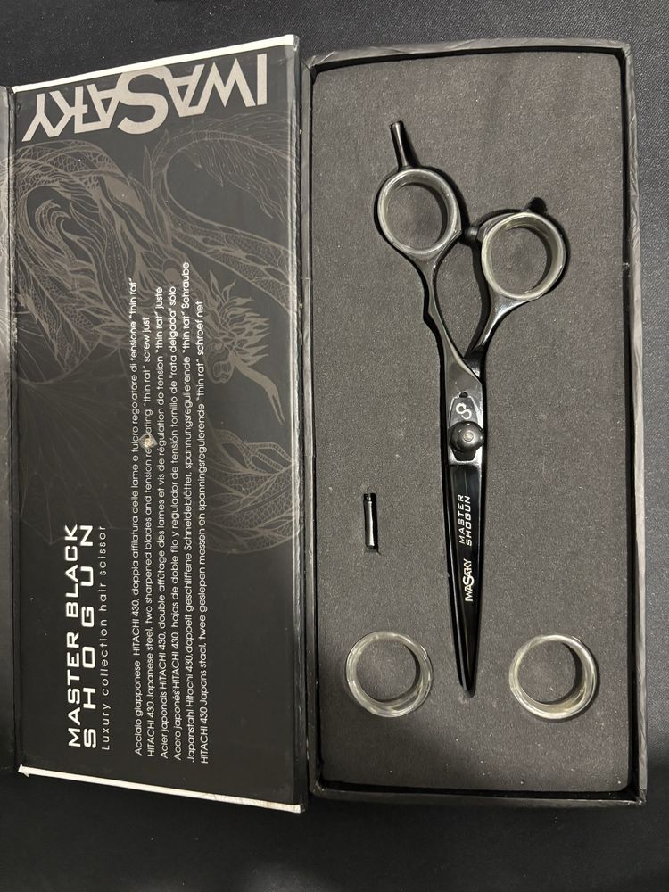 Tesoura Profissional Iwasaky Master Black Shogun 6.0” (como nova)