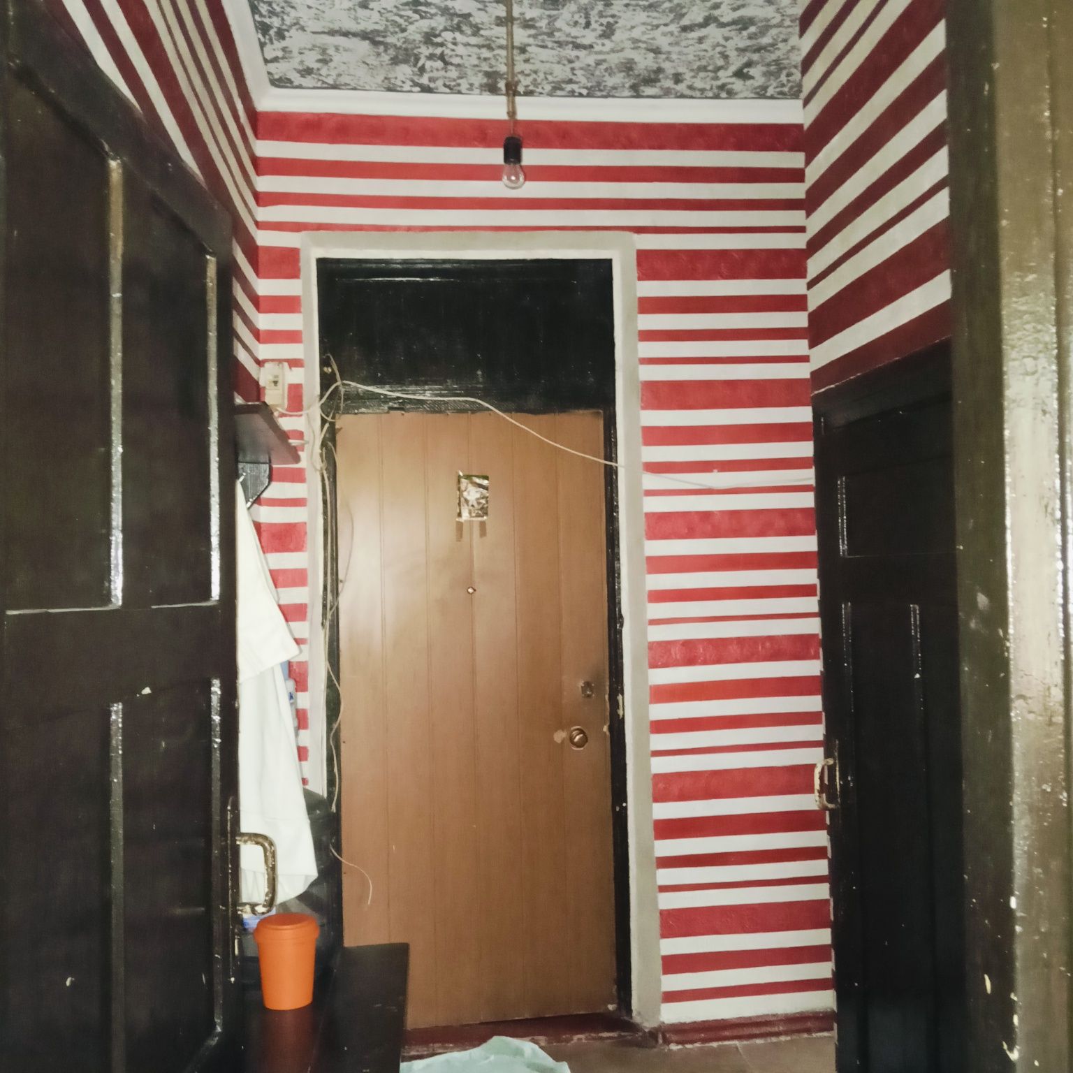 Продам 2х комнатную квартиру в центре Каменского.