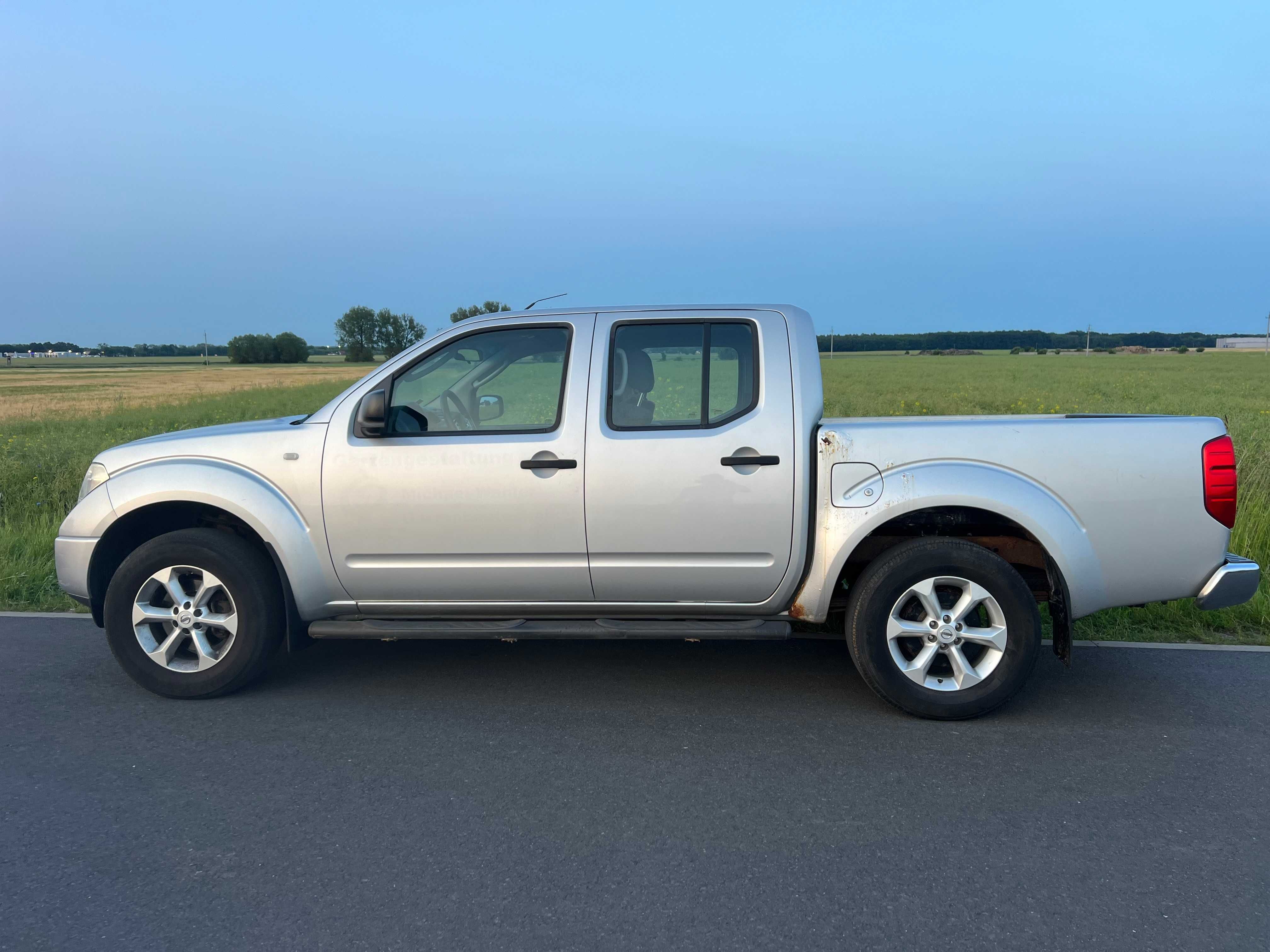 NISSAN NP300 NAVARA (D40) 2.5 dCi 4WD 174 KM
