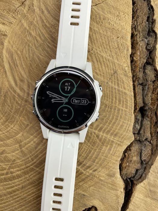Смарт-годинник Garmin Fenix 5S Plus Sapphire