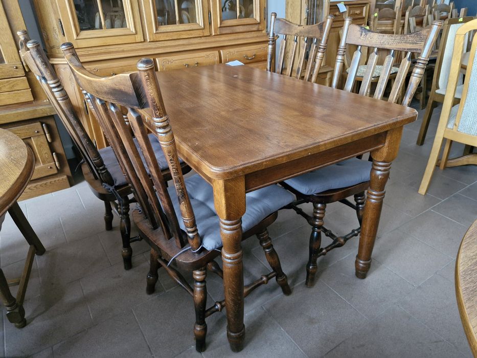 Stół drewniany prostokątny 80x130 cm + 4 krzesła z poduszkami stan bdb