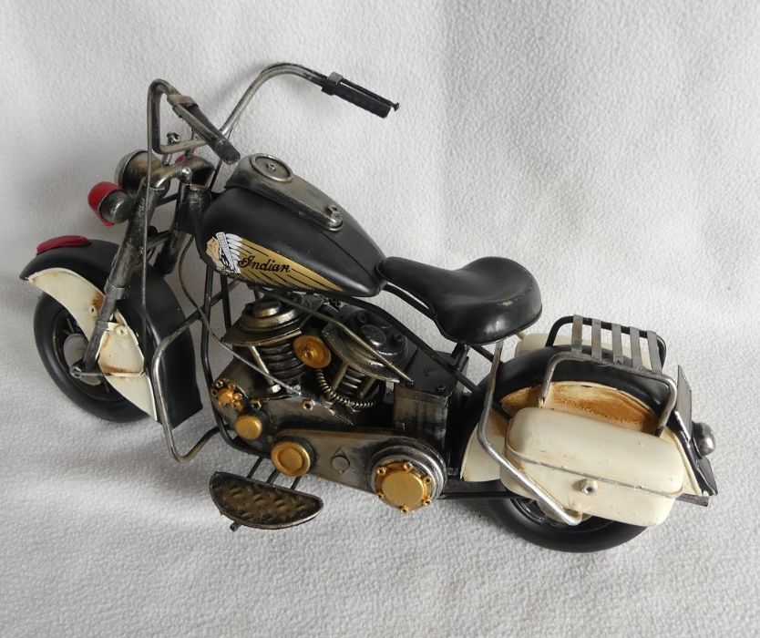 Metalowy MOTOR retro INDIAN pojazd 37,5 cm