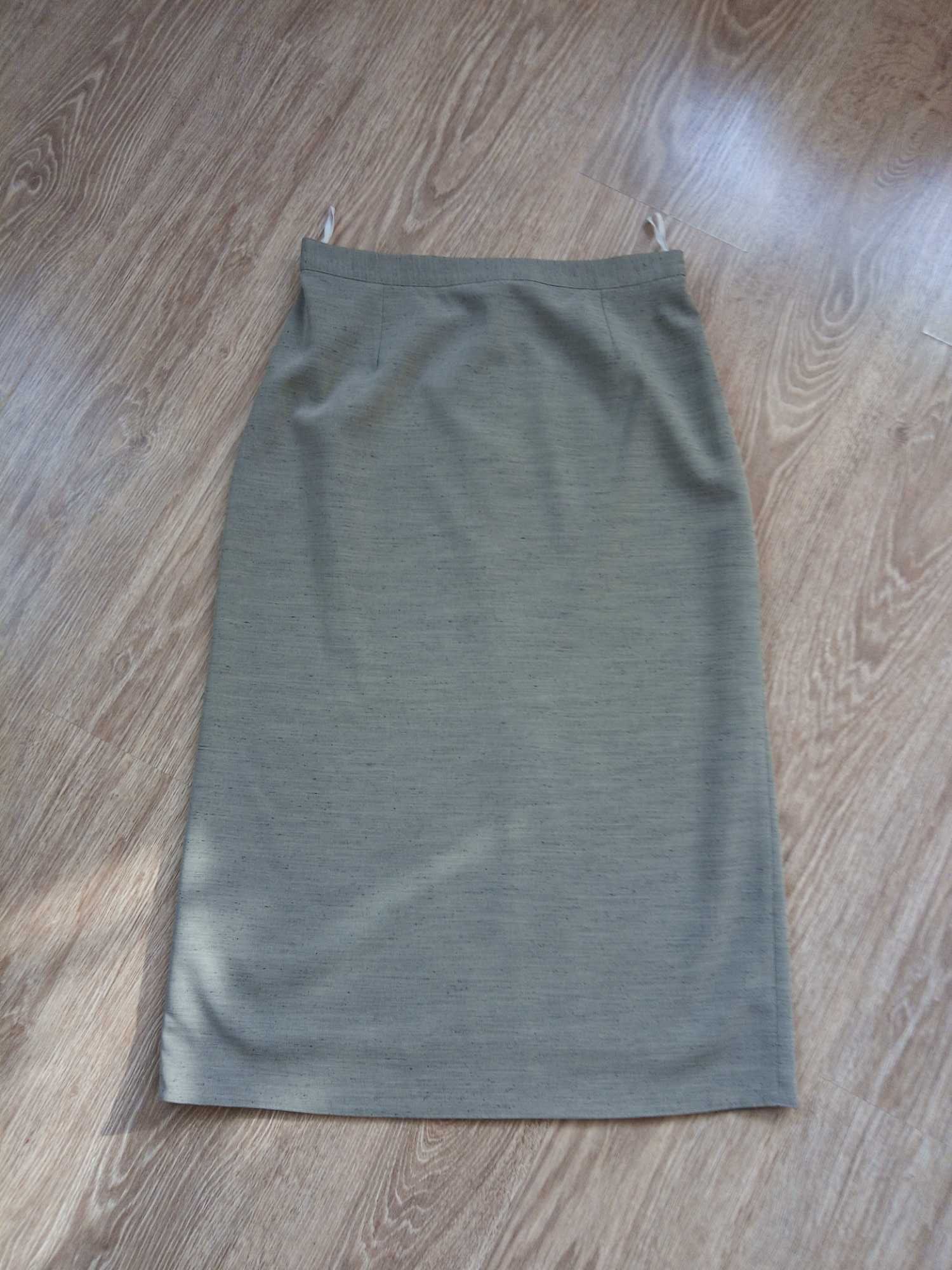 Zielona elegancka spódnica r. 42