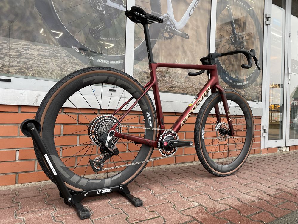 Nowy rower Megamo Silk 00 XPLR Red gravel, ZIPP XPLR SW, New Sram 13